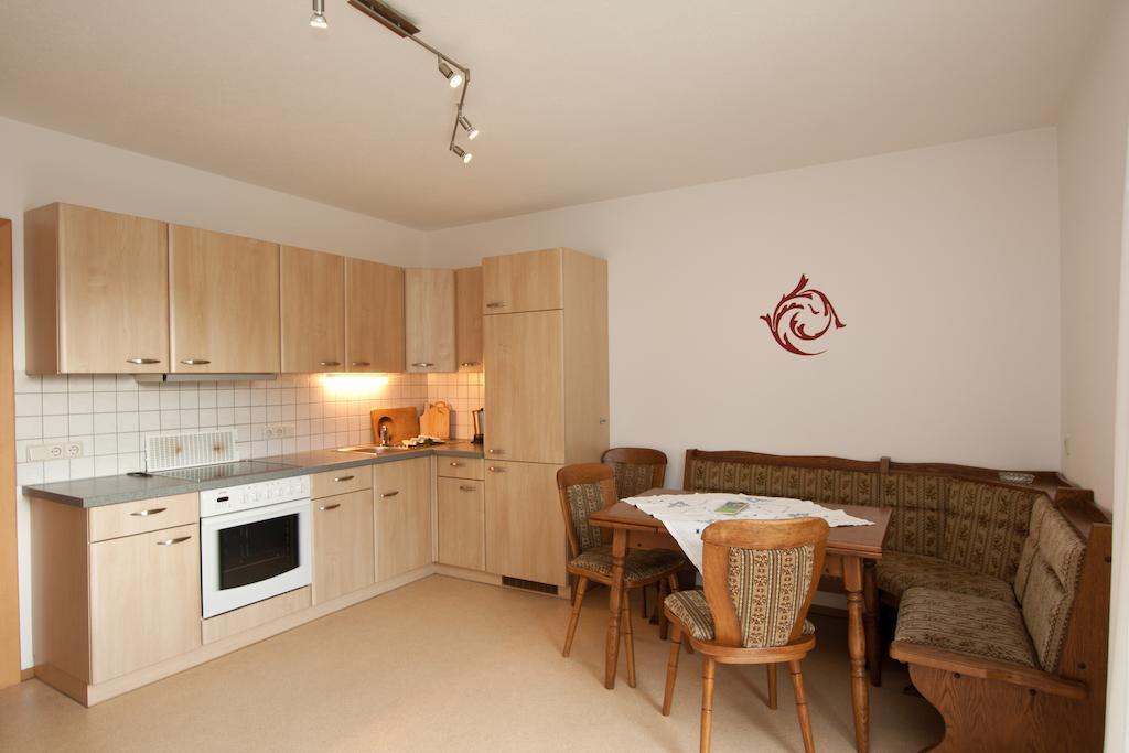 סנט מרטין אם טננגבריגה Appartment Laerchenalm חדר תמונה