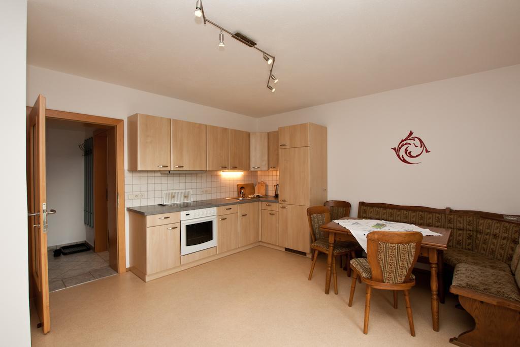סנט מרטין אם טננגבריגה Appartment Laerchenalm חדר תמונה